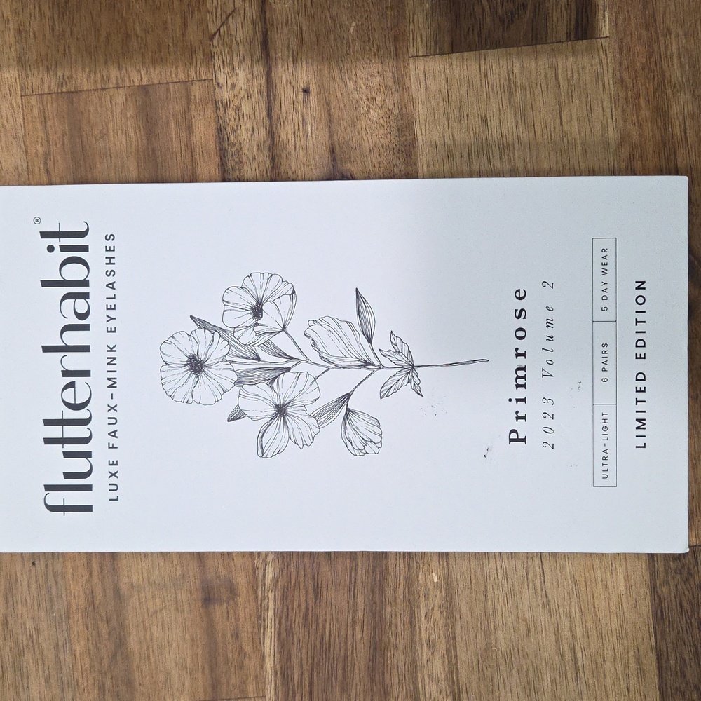 FLUTTERHABIT Primrose Black NIB Plus 2 Almost Full Boxes